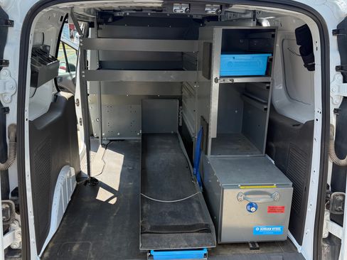 Used 2020 Ford Transit Connect XL FWD image 10