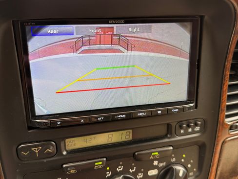 Used 2002 Lexus LX 470 4WD image 25