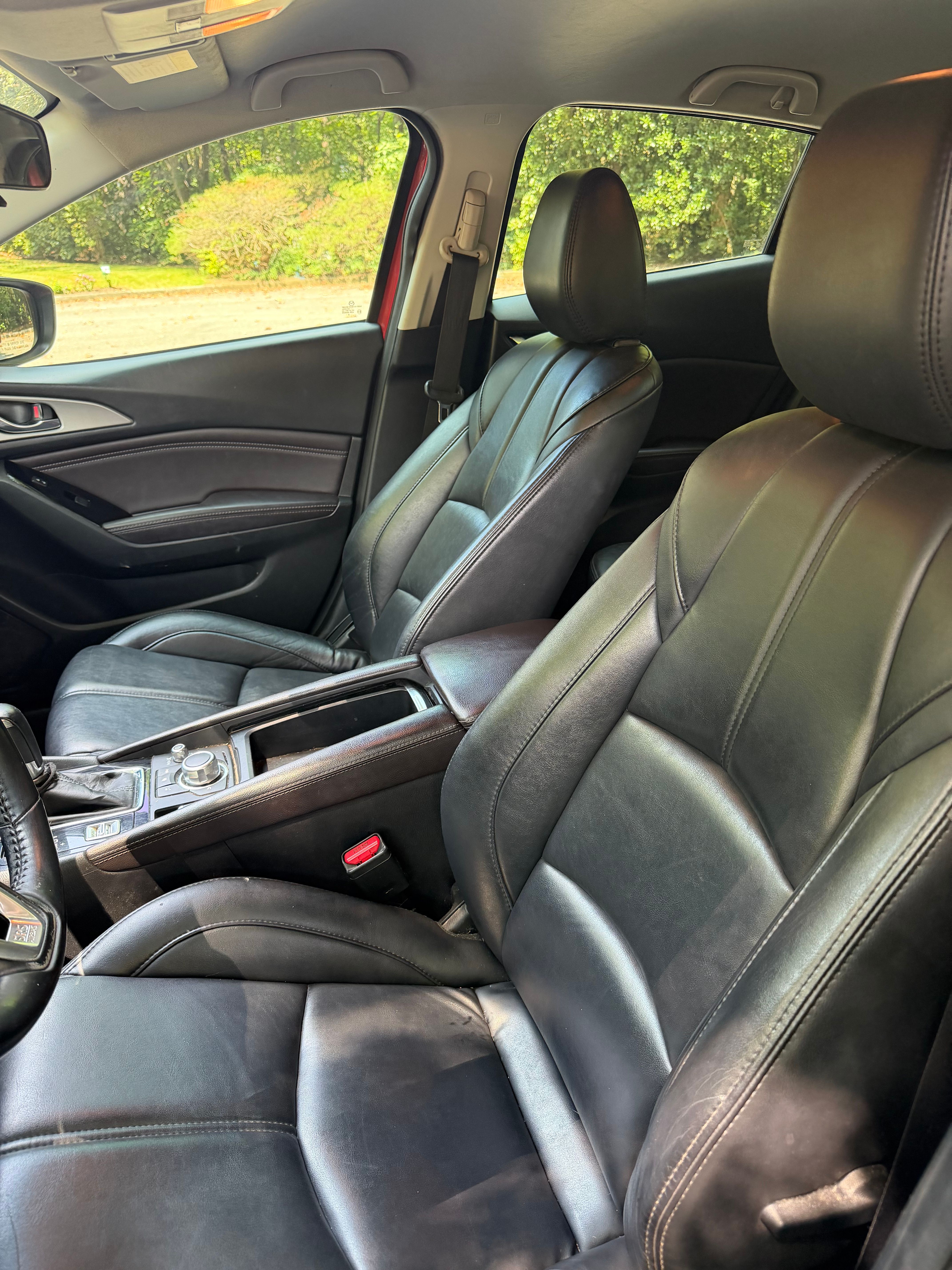 Used 2017 MAZDA MAZDA3 Touring FWD image 14