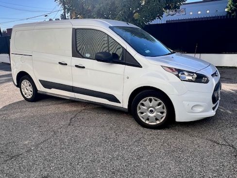 Used 2015 Ford Transit Connect XLT image 11