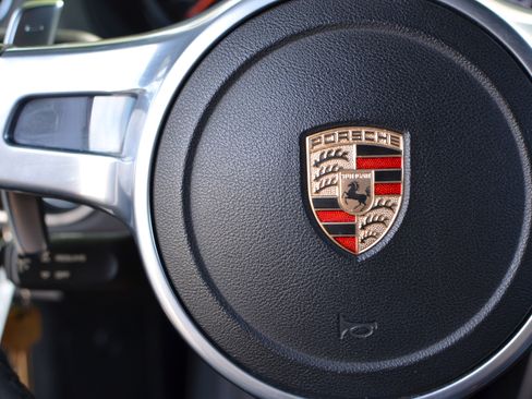 Used 2014 Porsche Cayman image 16