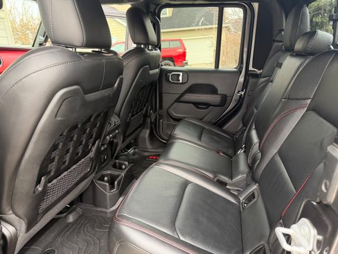 Used 2021 Jeep Gladiator Rubicon image 15