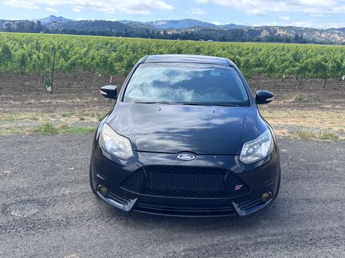 Used 2013 Ford Focus ST FWD image 13