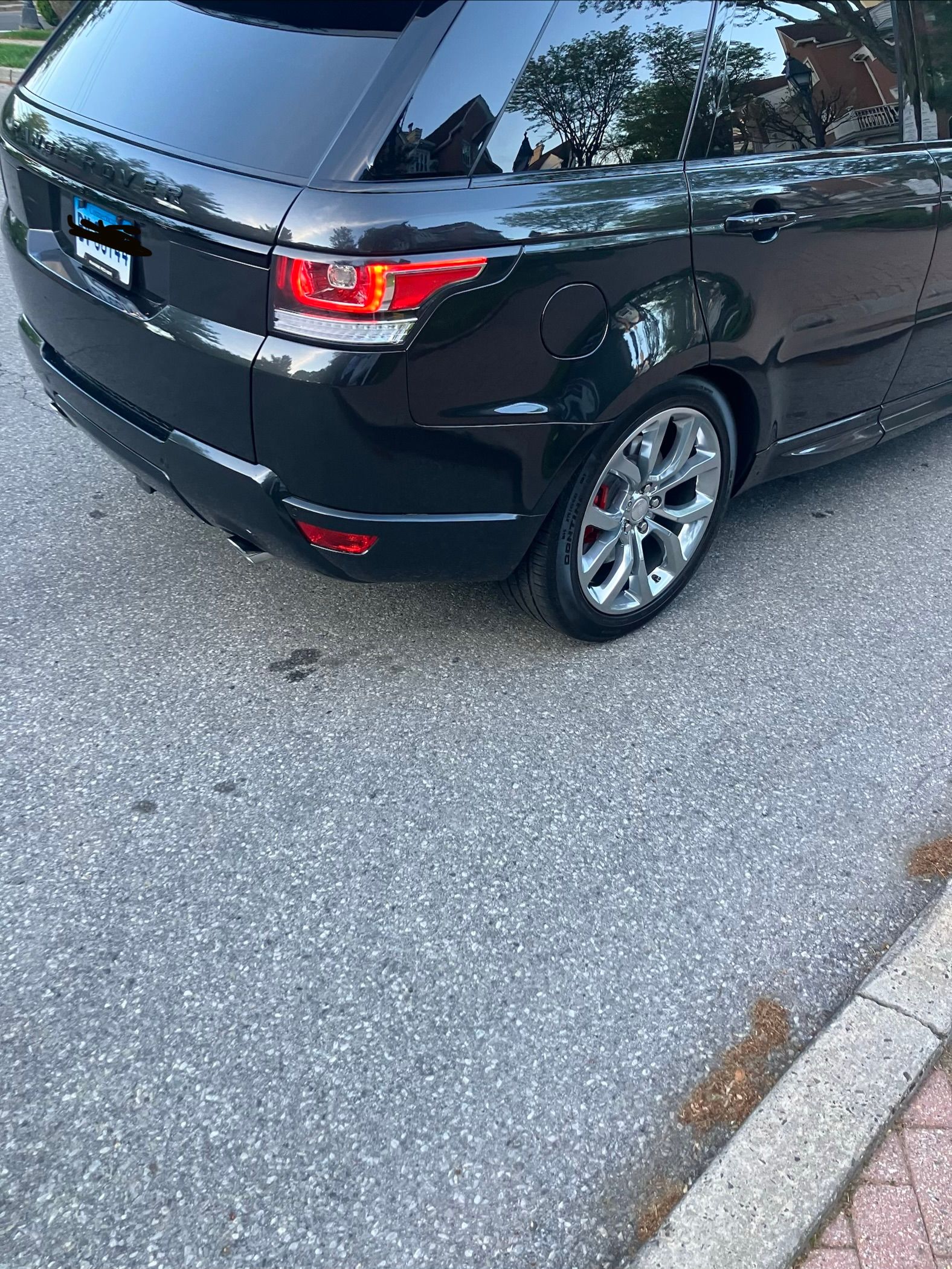 Used 2014 Land Rover Range Rover Sport Supercharged AWD/4WD image 5