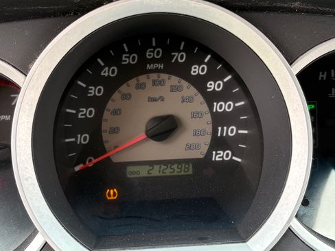 Used 2006 Toyota Tacoma 4x4 Access Cab V6 image 12