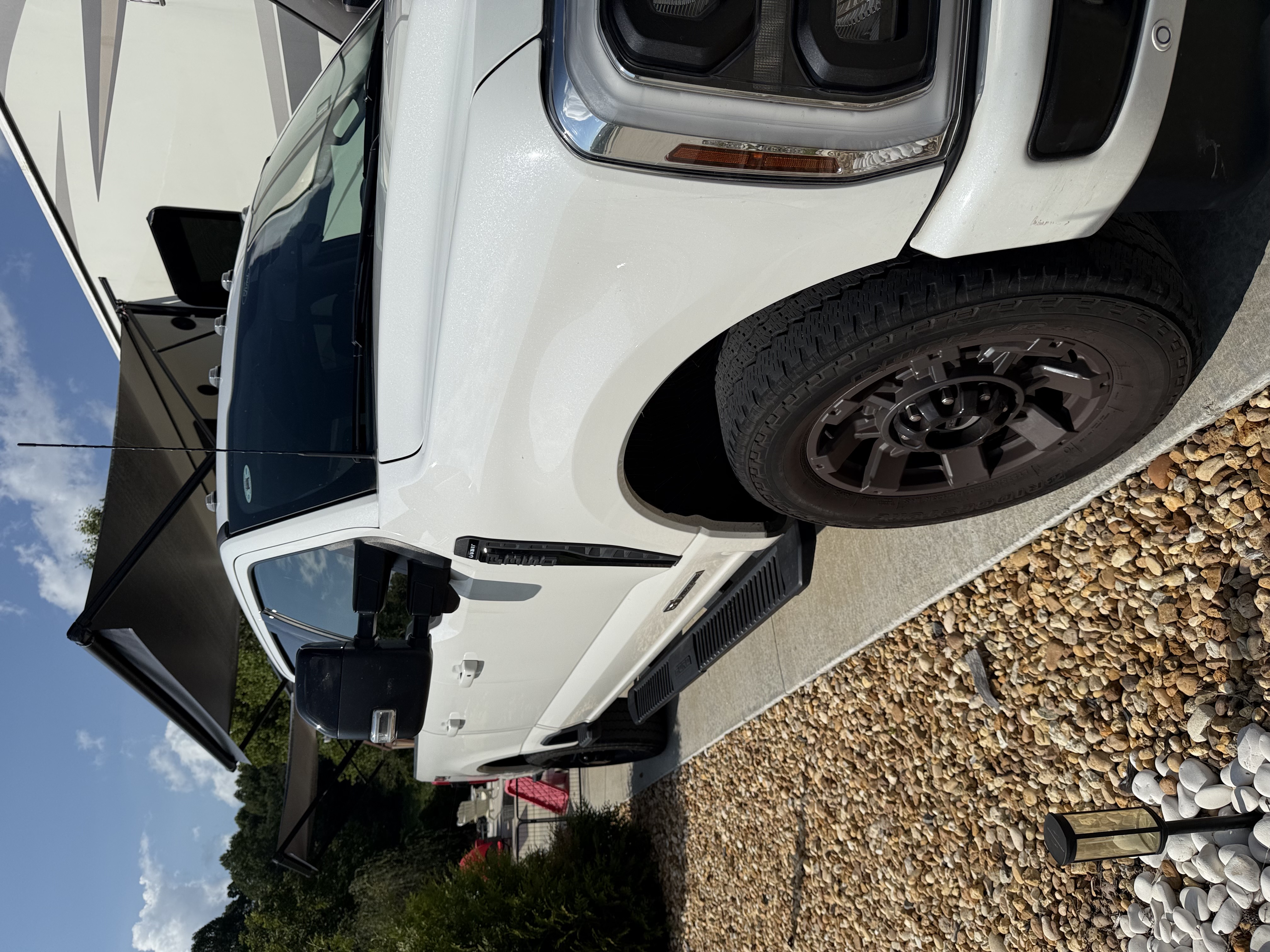 Used 2024 Ford F350 Lariat w/ Lariat Ultimate Package AWD/4WD image 8