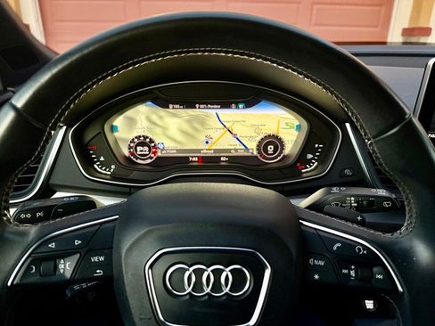 Used 2018 Audi SQ5 Premium Plus image 18