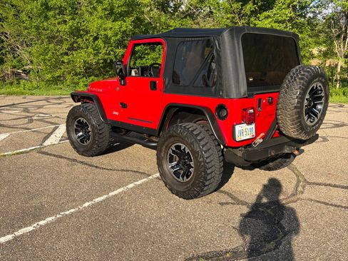 Used 2004 Jeep Wrangler Rubicon AWD/4WD image 8