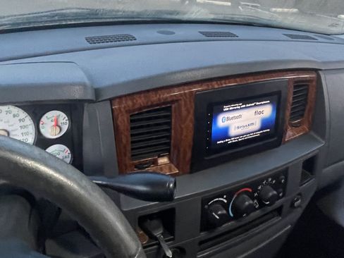 Used 2006 Dodge Ram 2500 Truck SLT image 25