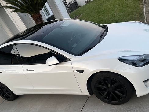Used 2022 Tesla Model 3 RWD image 9