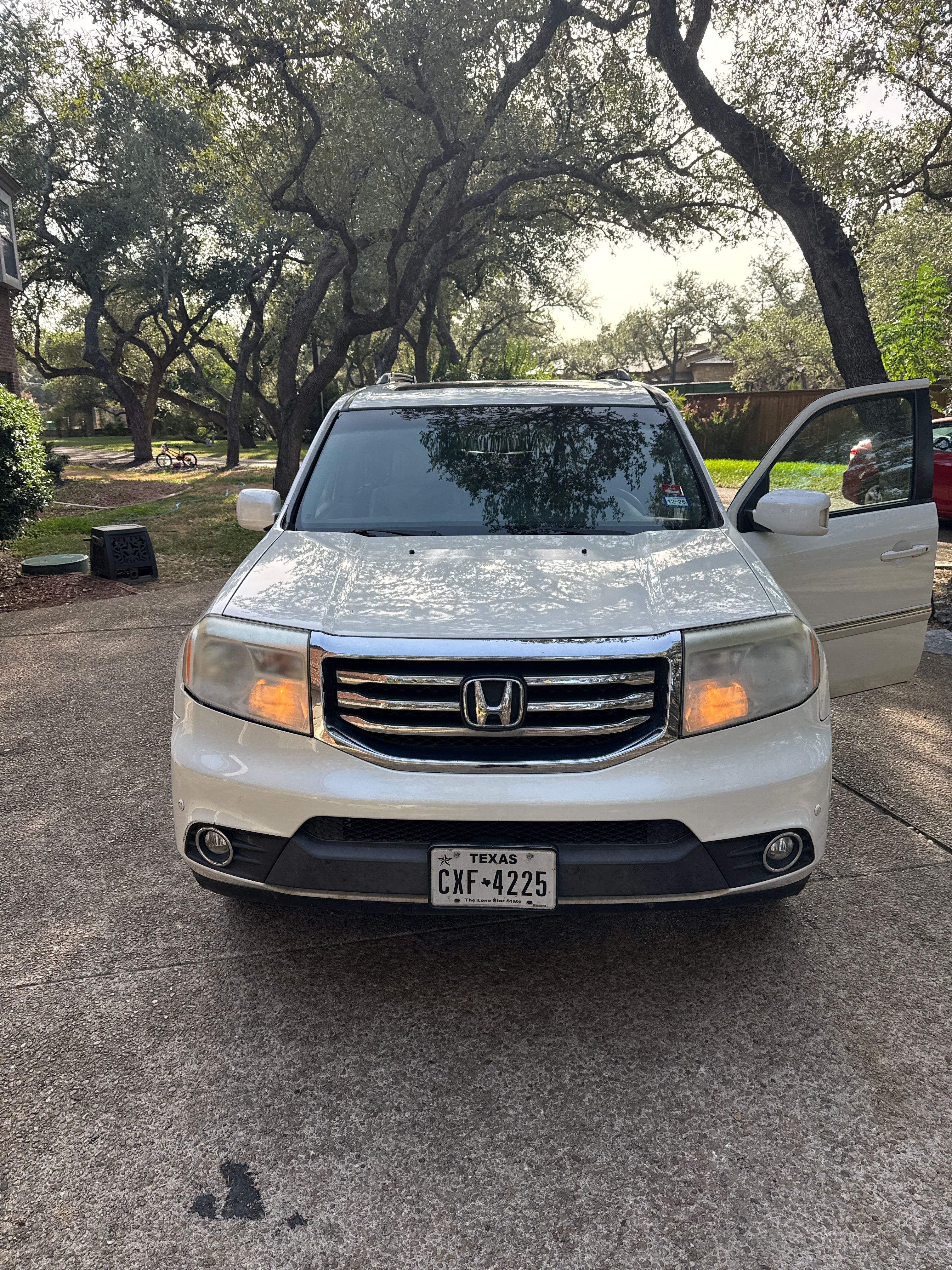 Used 2014 Honda Pilot Touring image 2