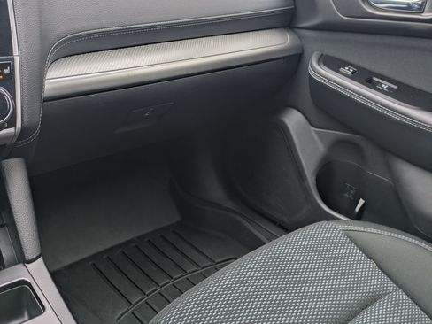 Used 2019 Subaru Outback 2.5i Premium image 9