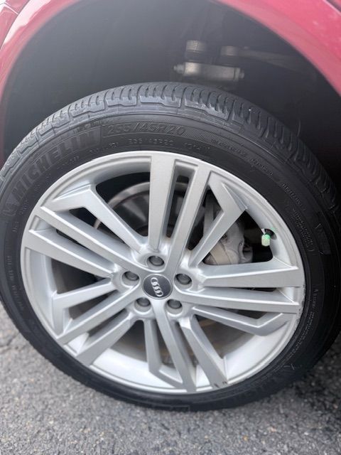 Used 2018 Audi Q5 2.0T Premium Plus w/ Premium Plus Package AWD/4WD image 10