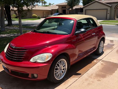 Used 2006 Chrysler PT Cruiser Touring w/ Boston Acoustics Audio Group FWD image 4