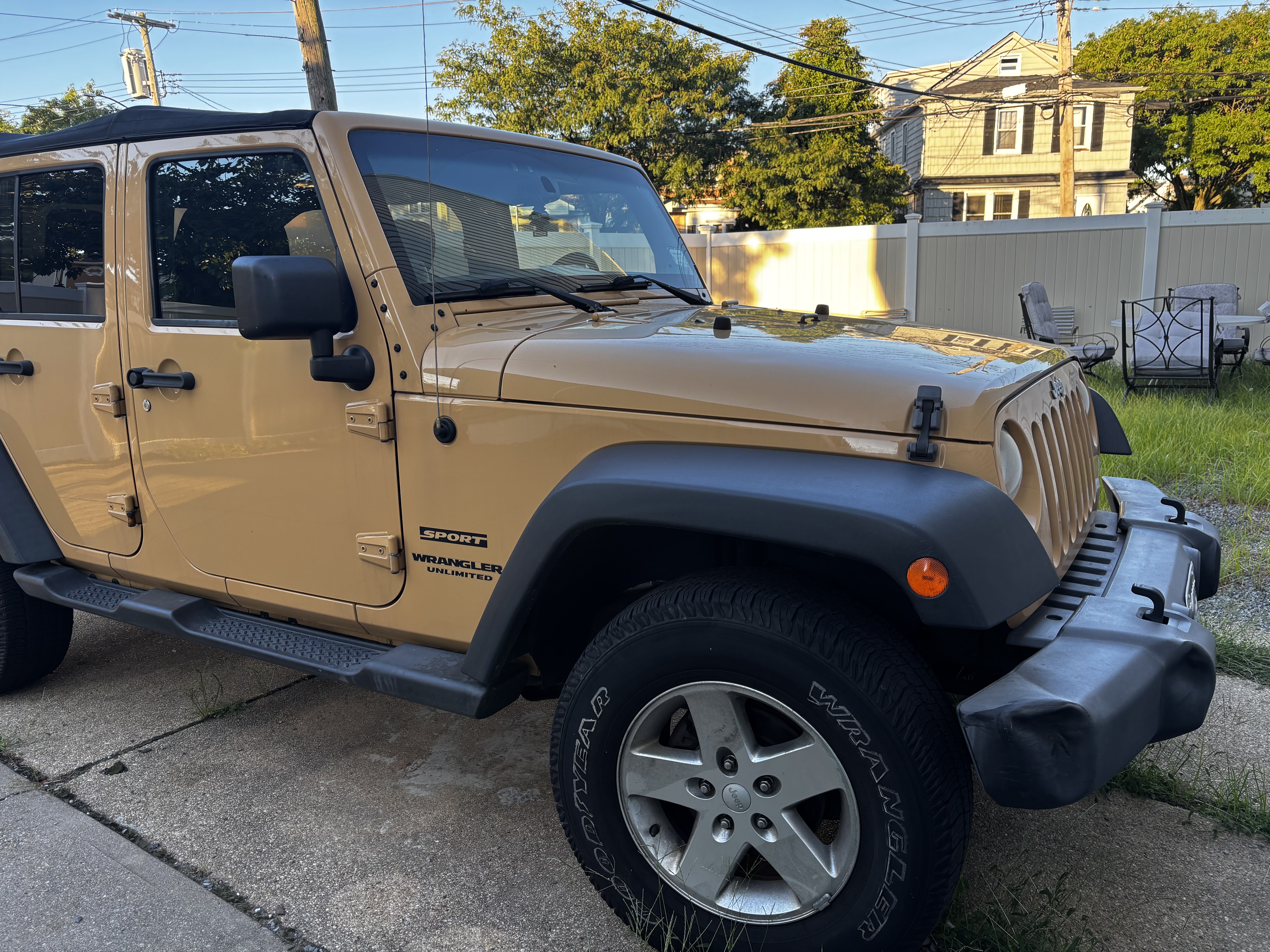 Used 2014 Jeep Wrangler Unlimited Sport w/ Quick Order Package 24S AWD/4WD image 12