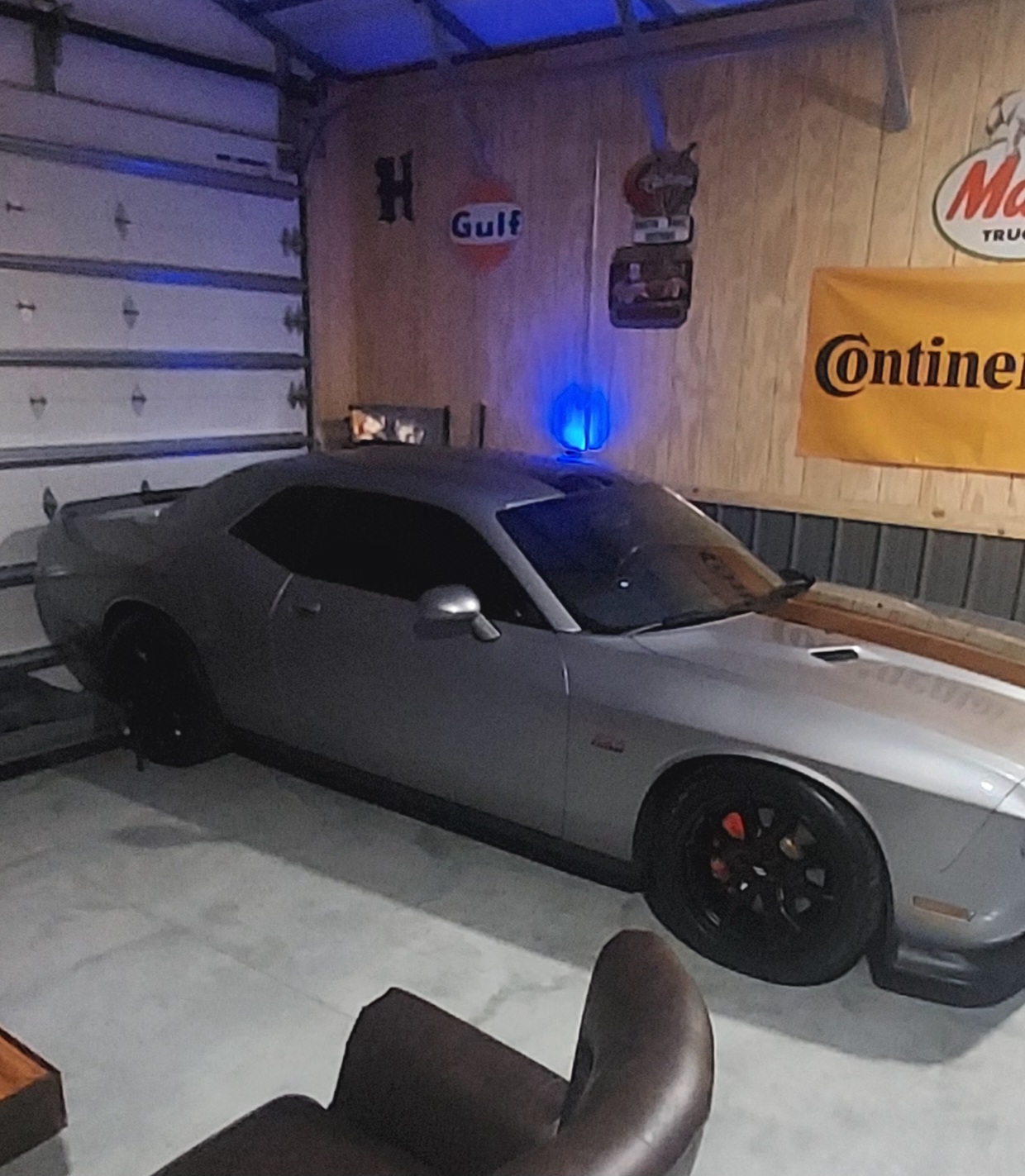 Used 2013 Dodge Challenger SRT8 w/ Harman Kardon Audio Group RWD image 1