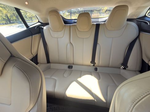 Used 2017 Tesla Model S 75D image 13