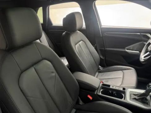 Used 2025 Audi Q3 2.0T Premium w/ Convenience Package AWD/4WD image 5