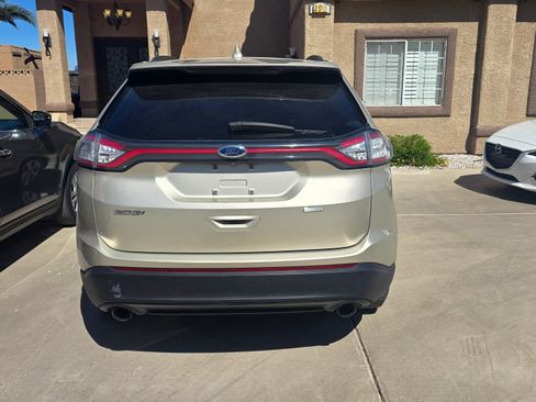 Used 2017 Ford Edge SE image 16