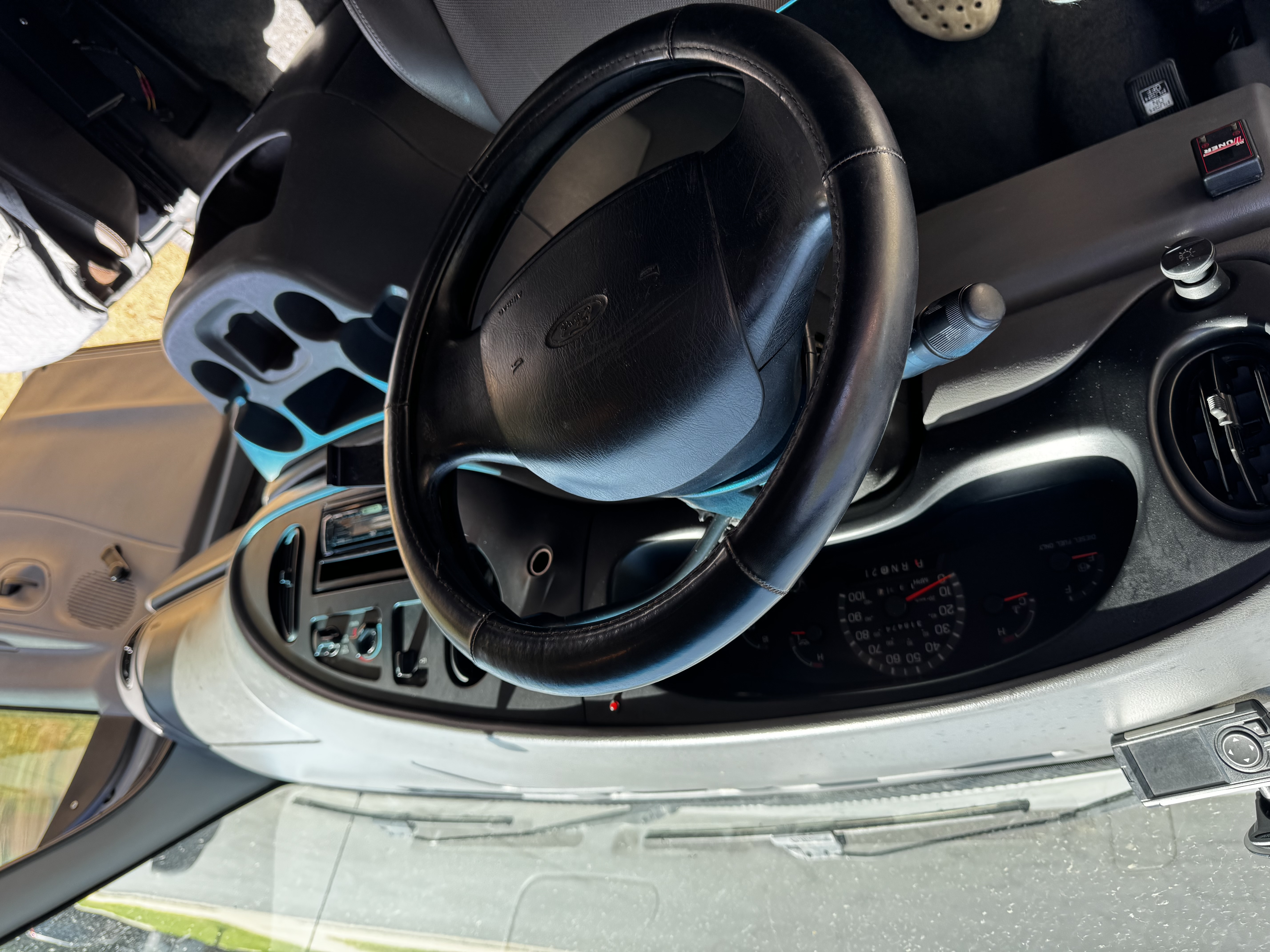 Used 1998 Ford E-350 and Econoline 350 RWD image 9