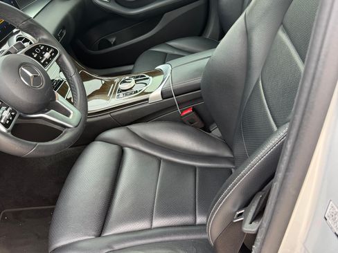 Used 2020 Mercedes-Benz C 300 Sedan image 8