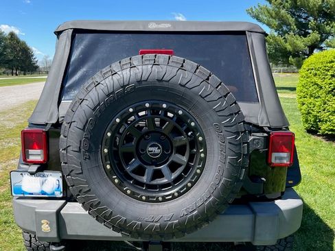 Used 2010 Jeep Wrangler Sport image 6