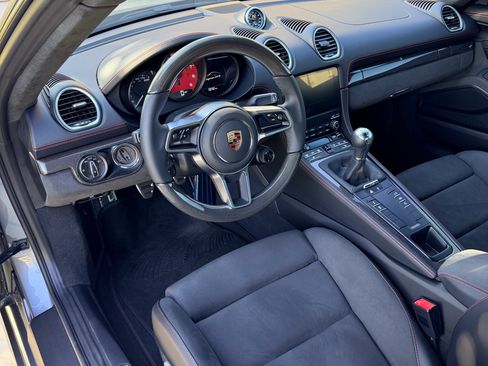 Used 2025 Porsche 718 Cayman GT4 image 6