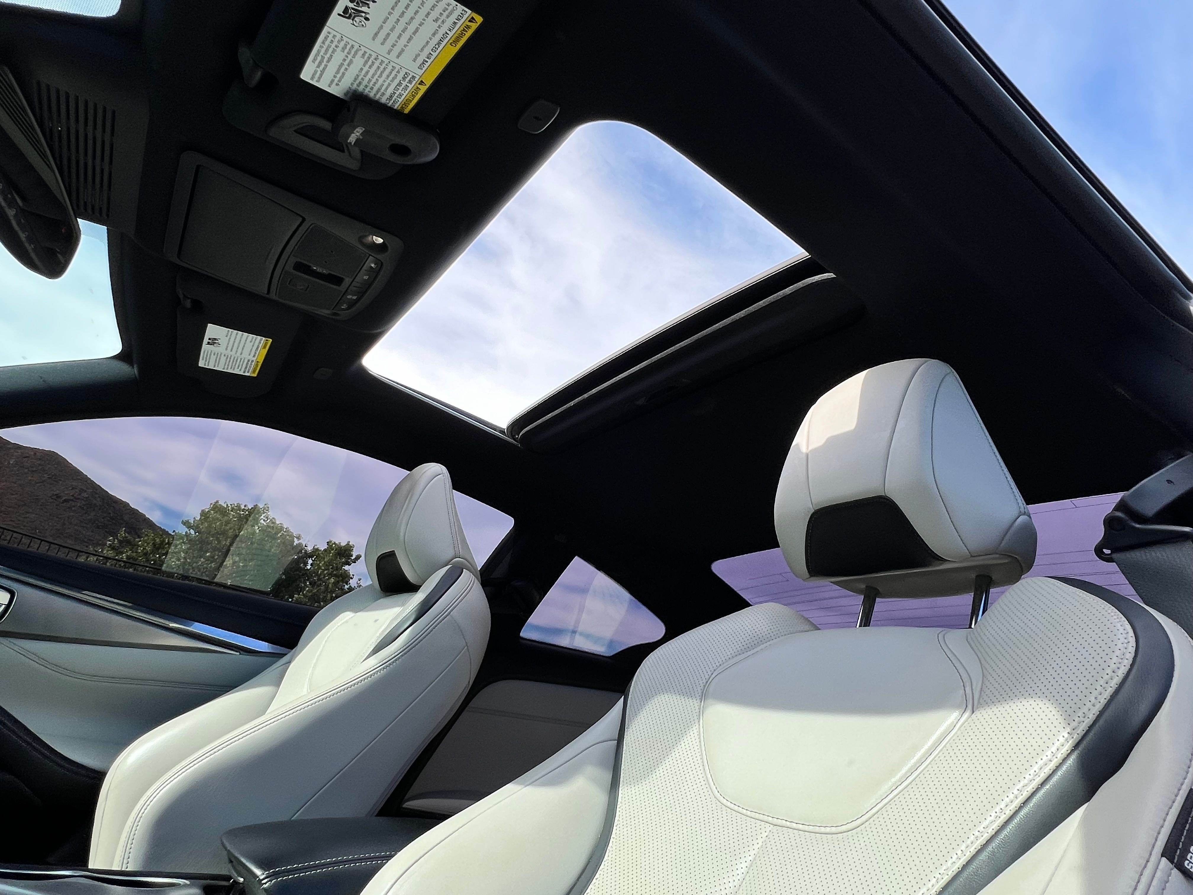 Used 2021 INFINITI Q60 3.0t Luxe RWD image 15