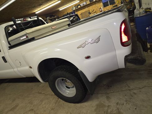 Used 2000 Ford F350 4x4 Crew Cab DRW Super Duty image 11