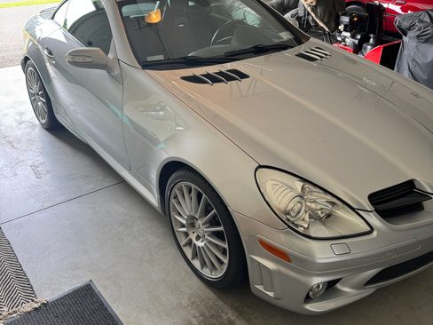 Used 2005 Mercedes-Benz SLK 55 AMG image 10