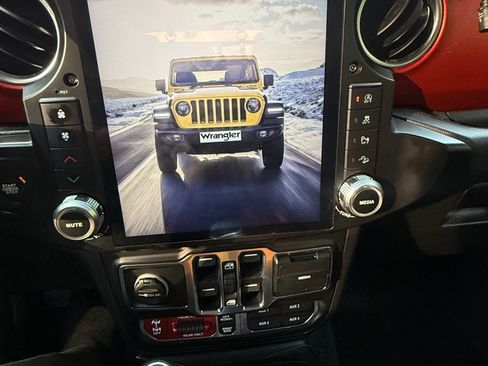 Used 2021 Jeep Wrangler Unlimited Rubicon image 8