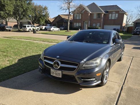 Used 2012 Mercedes-Benz CLS 550 image 2