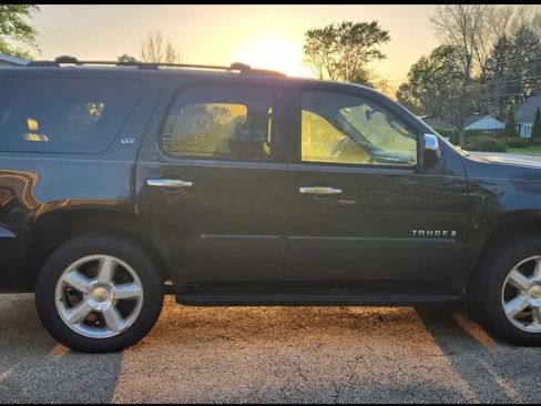Used 2007 Chevrolet Tahoe LTZ w/ LTZ Preferred Equipment Group AWD/4WD image 1