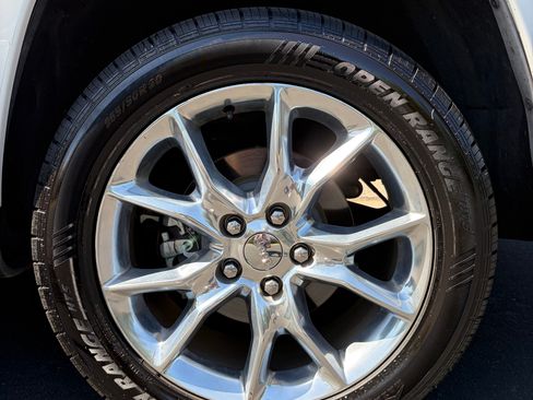 Used 2015 Jeep Grand Cherokee Summit AWD/4WD image 14