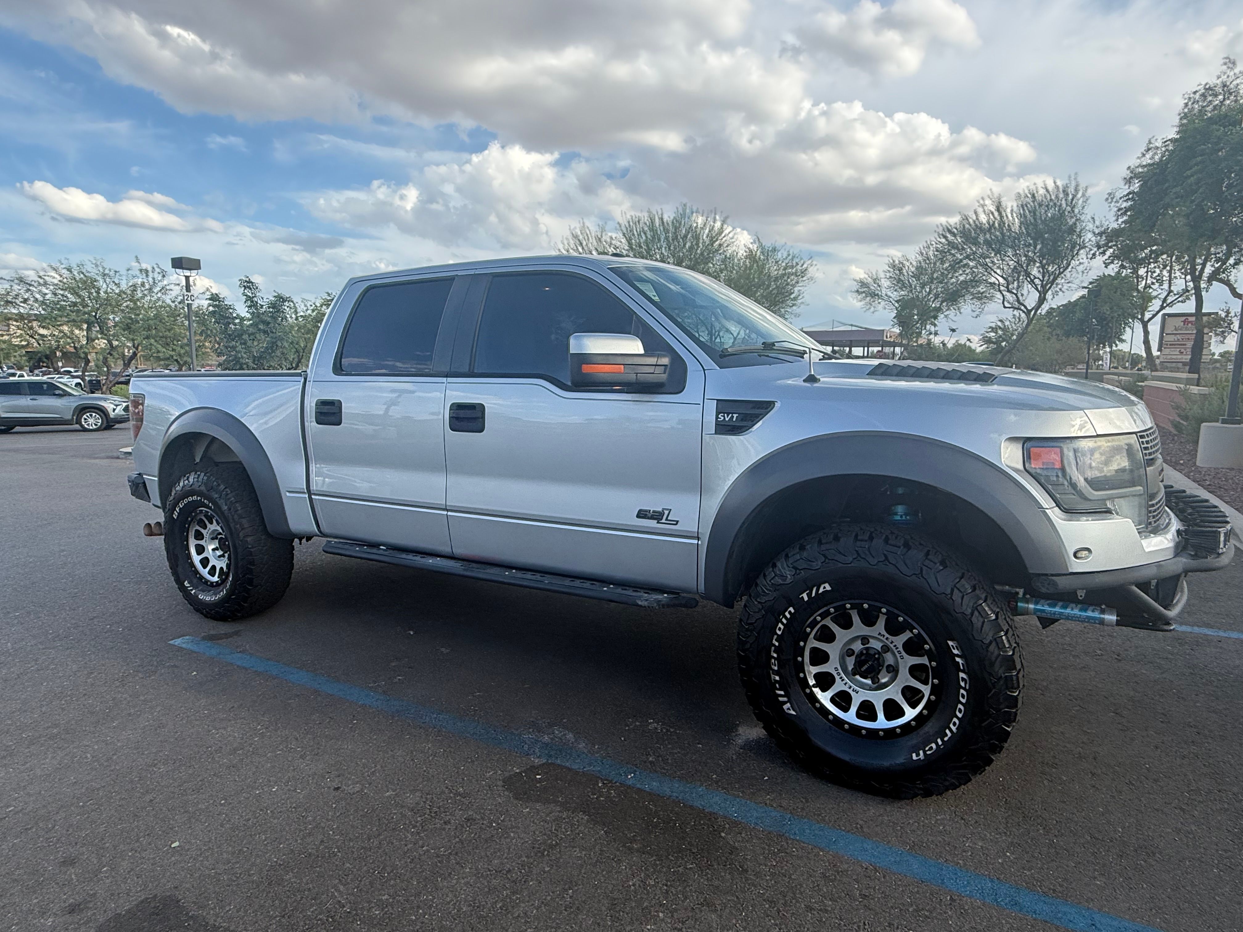 Used 2014 Ford F150 Raptor w/ Equipment Group 801A Luxury AWD/4WD image 13