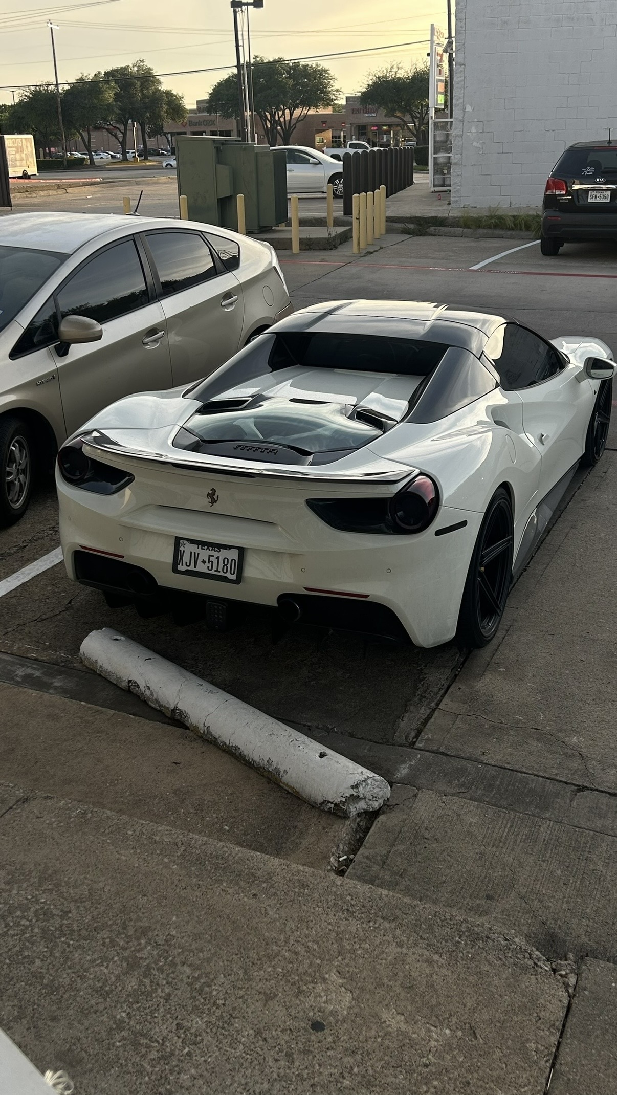 Used 2017 Ferrari 488 Spider RWD image 6