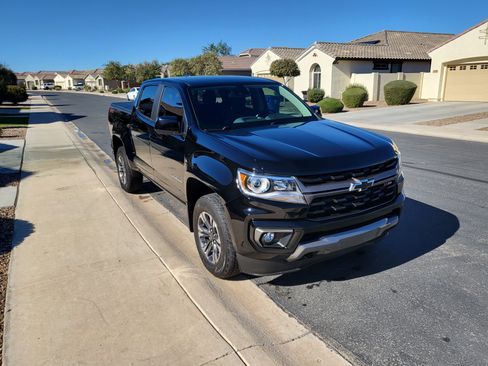 Used 2021 Chevrolet Colorado Z71 w/ Safety Package image 2