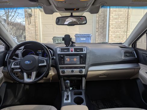 Used 2015 Subaru Legacy 2.5i Premium image 9