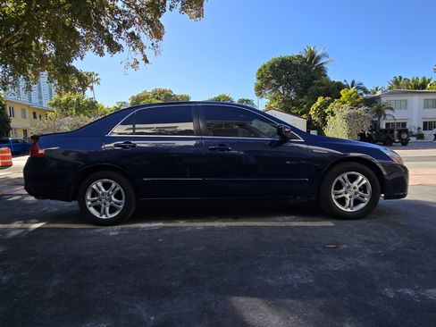 Used 2007 Honda Accord SE image 1