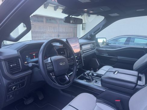 Used 2023 Ford F150 Lightning Platinum image 10