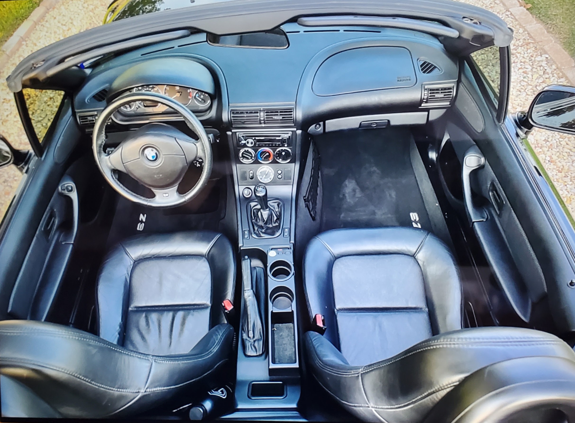 Used 2001 BMW Z3 2.5i RWD image 1