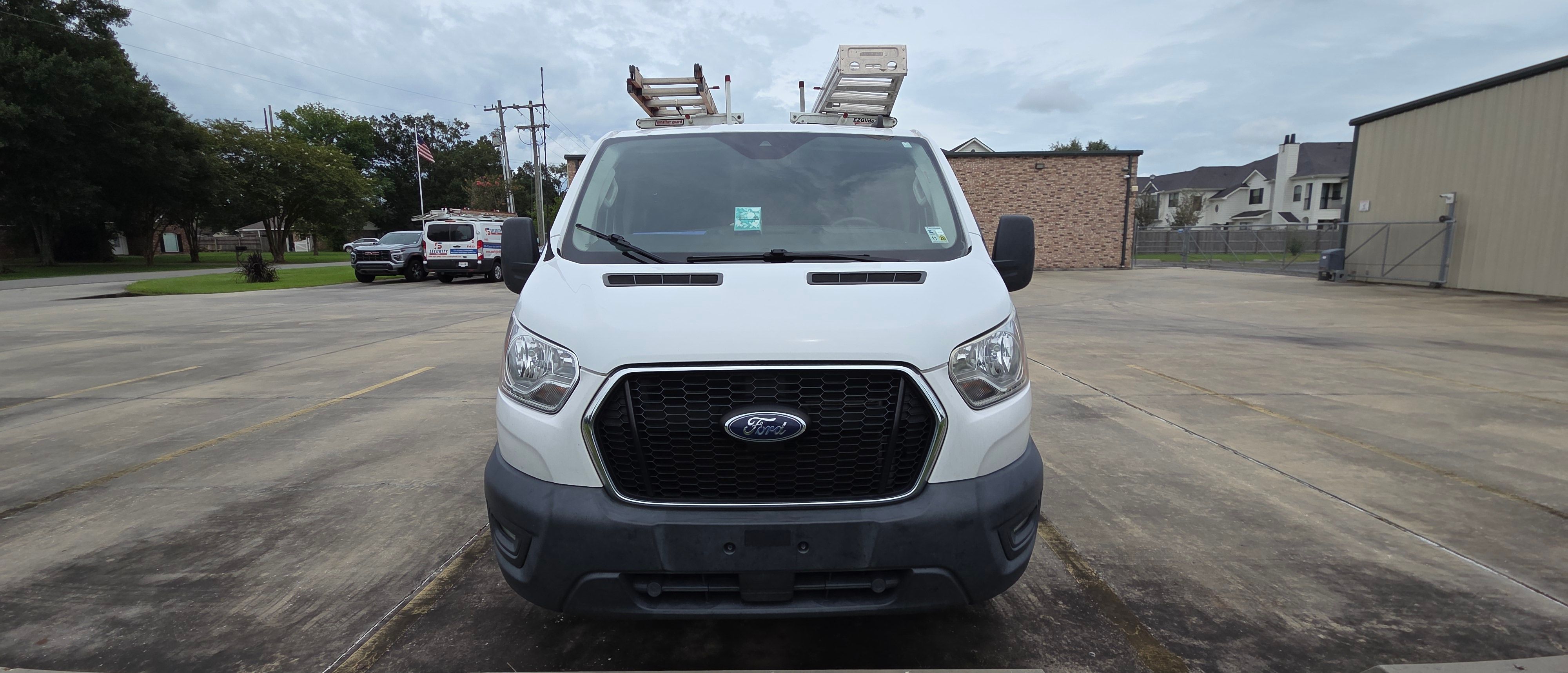Used 2022 Ford Transit 250 Low Roof w/ Exterior Upgrade Package RWD image 1