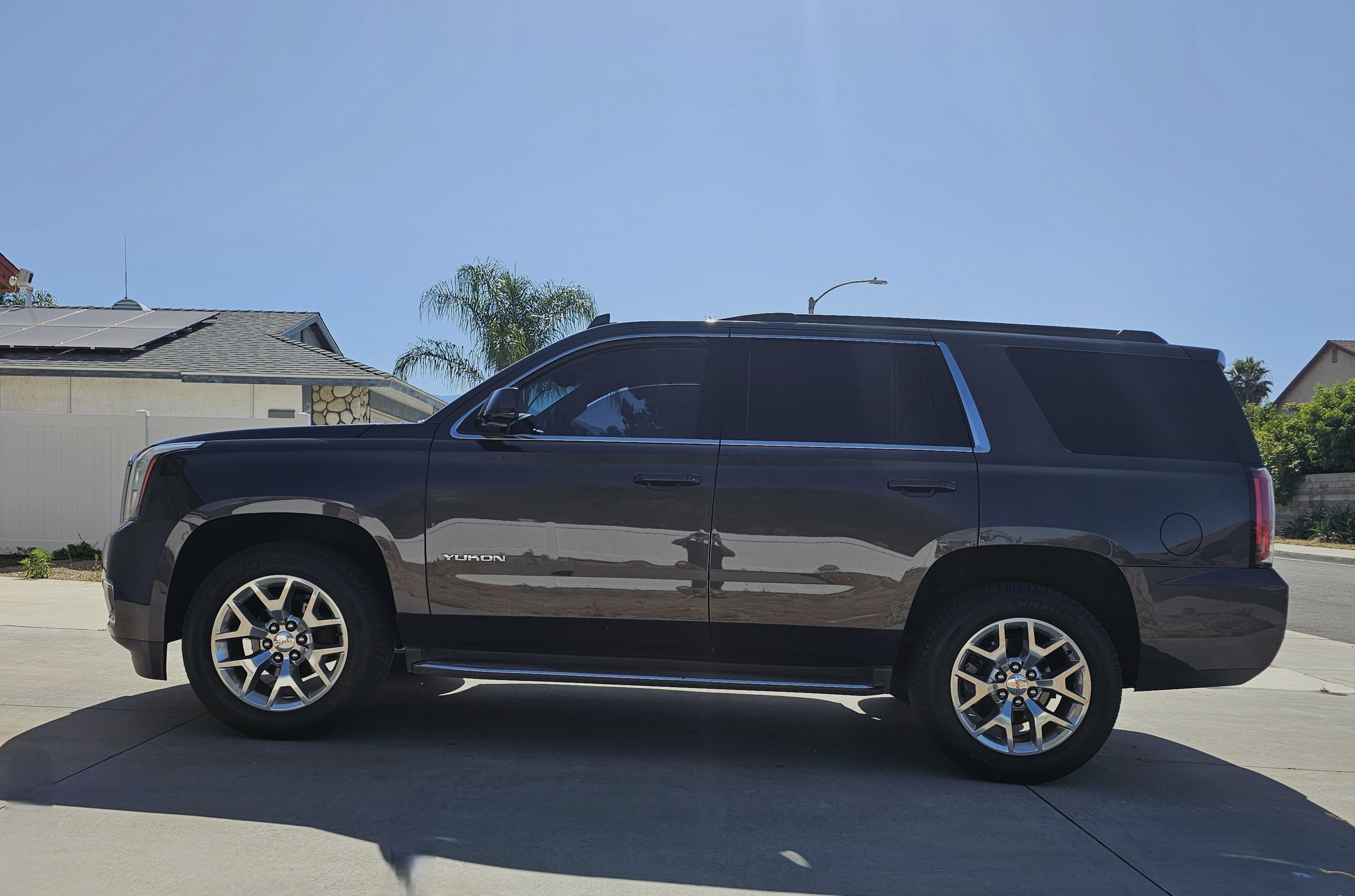 Used 2015 GMC Yukon SLE w/ Convenience Package RWD image 14
