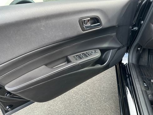 Used 2014 Acura ILX w/ Premium Package image 27