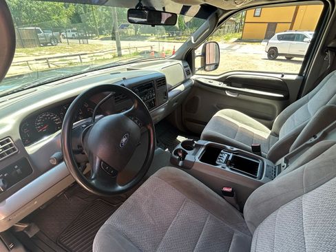 Used 2004 Ford F350 XL AWD/4WD image 9