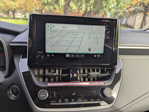 Used 2024 Toyota Corolla XLE image 14