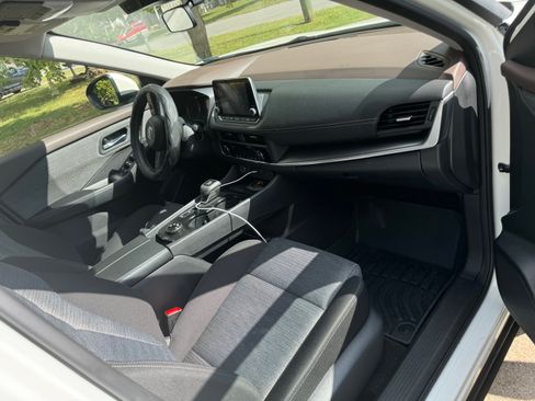 Used 2023 Nissan Rogue SV image 20