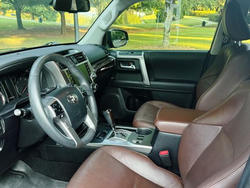Used 2020 Toyota 4Runner Limited RWD image 6
