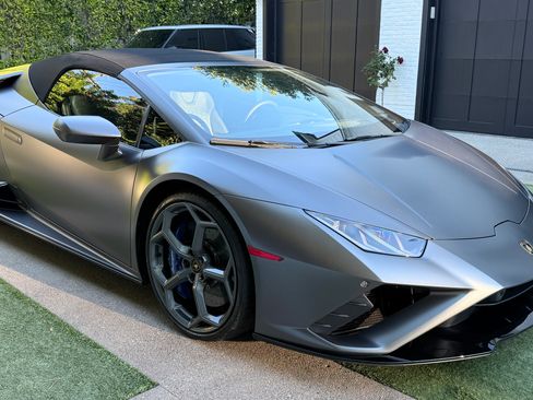 Used 2023 Lamborghini Huracan EVO image 14