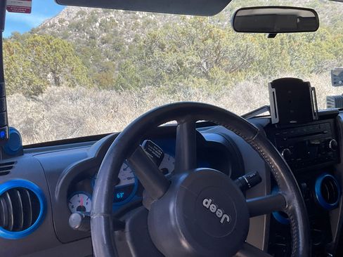 Used 2007 Jeep Wrangler X image 5